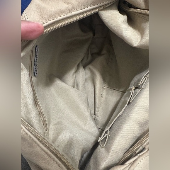 Chic Tan Hobo Bag with Gold Accents - Picture 8 of 8